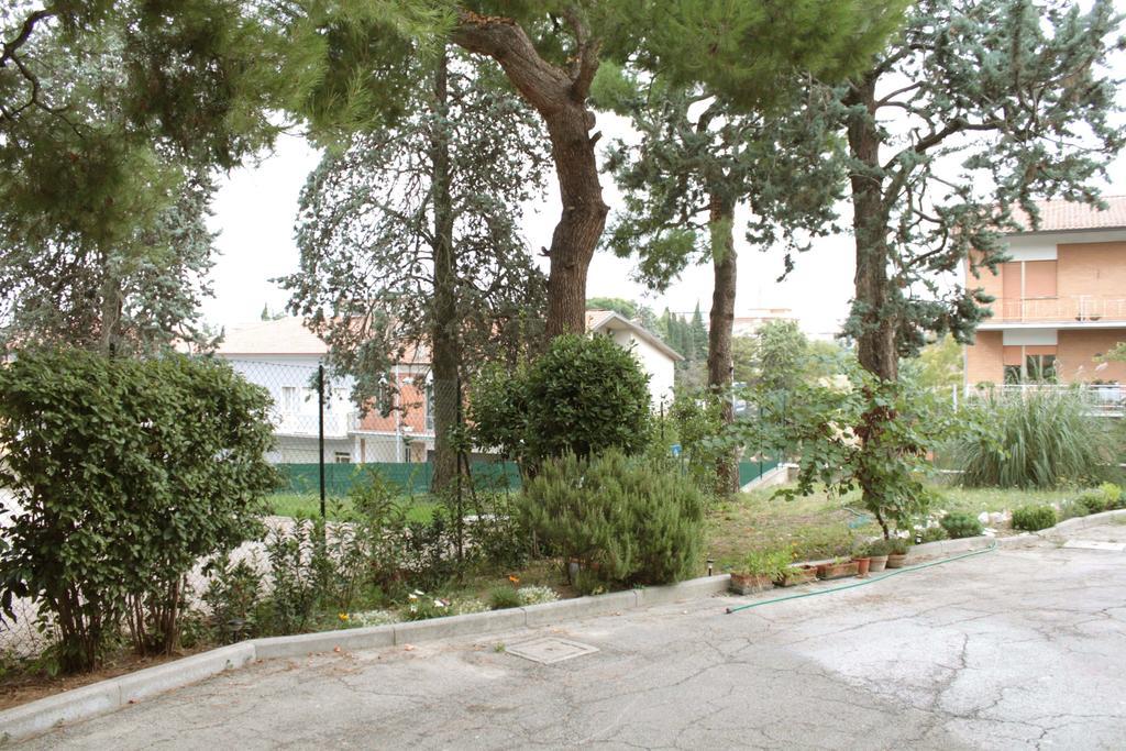 Pino Marittimo Civitanova Marche Exterior foto